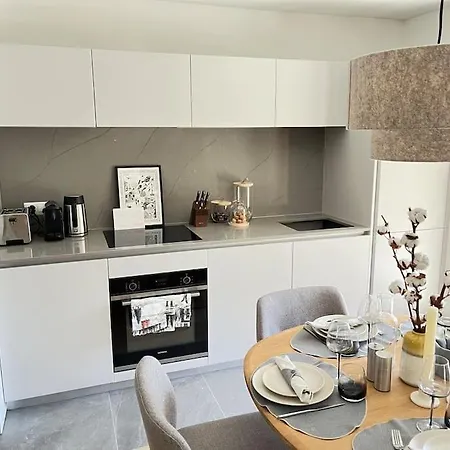 Apartment Le Petit Crocus Ski-in, Ski-out *