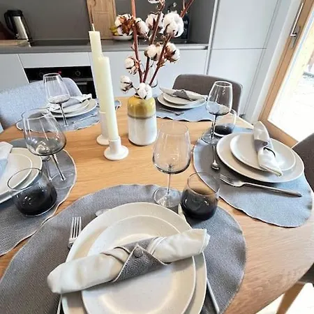 Apartment Le Petit Crocus Ski-in, Ski-out Grimentz